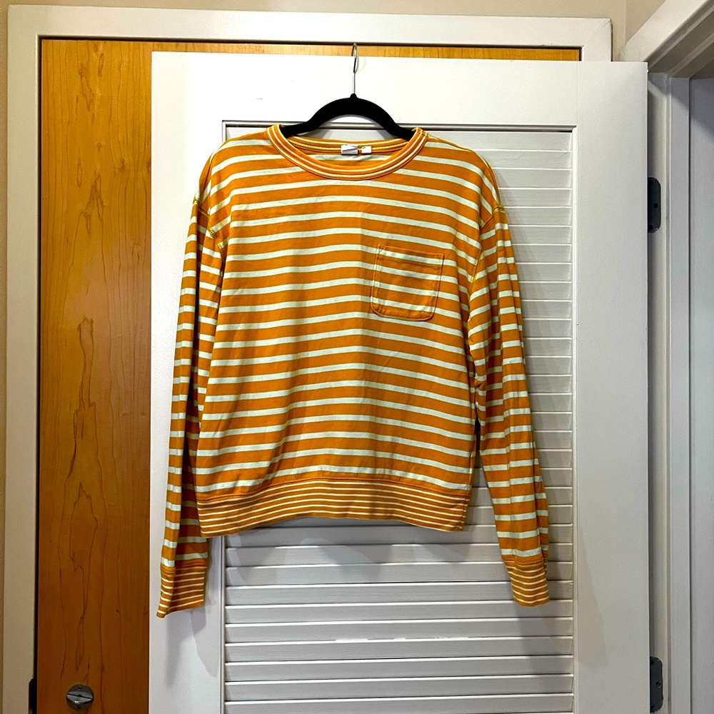 Gap Long Sleeve Pocket T-shirt